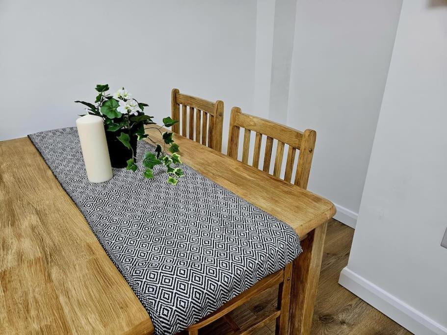 Wonderful Apartment In Wembley Лондон Екстер'єр фото